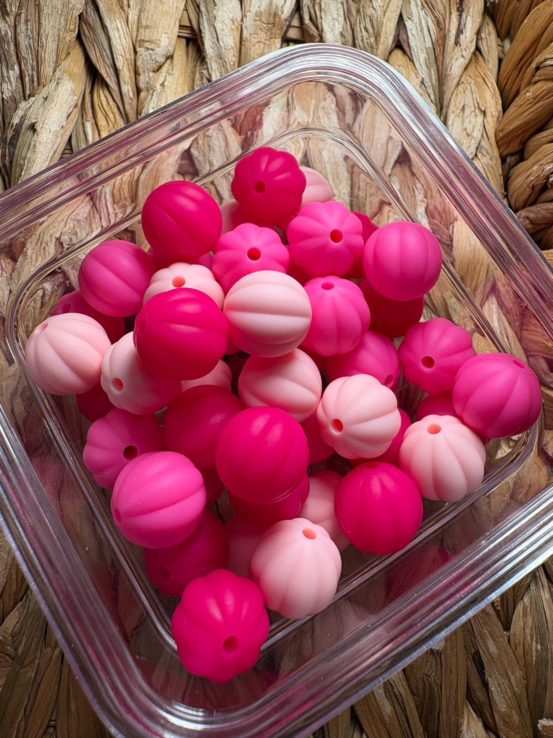 Bulk Bag- Silicone 45pc- Pink Pumpkins 15mm M106