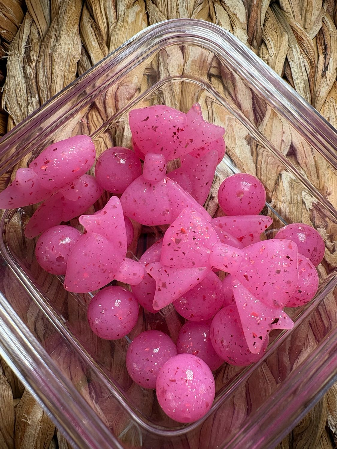 Bulk Bag Silicone- 5 Bow &amp; 15 Beads Pink Glitter M107