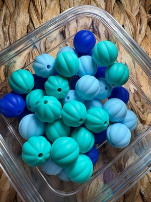 Bulk Bag- Silicone 45pc- Blue Pumpkins 15mm M102