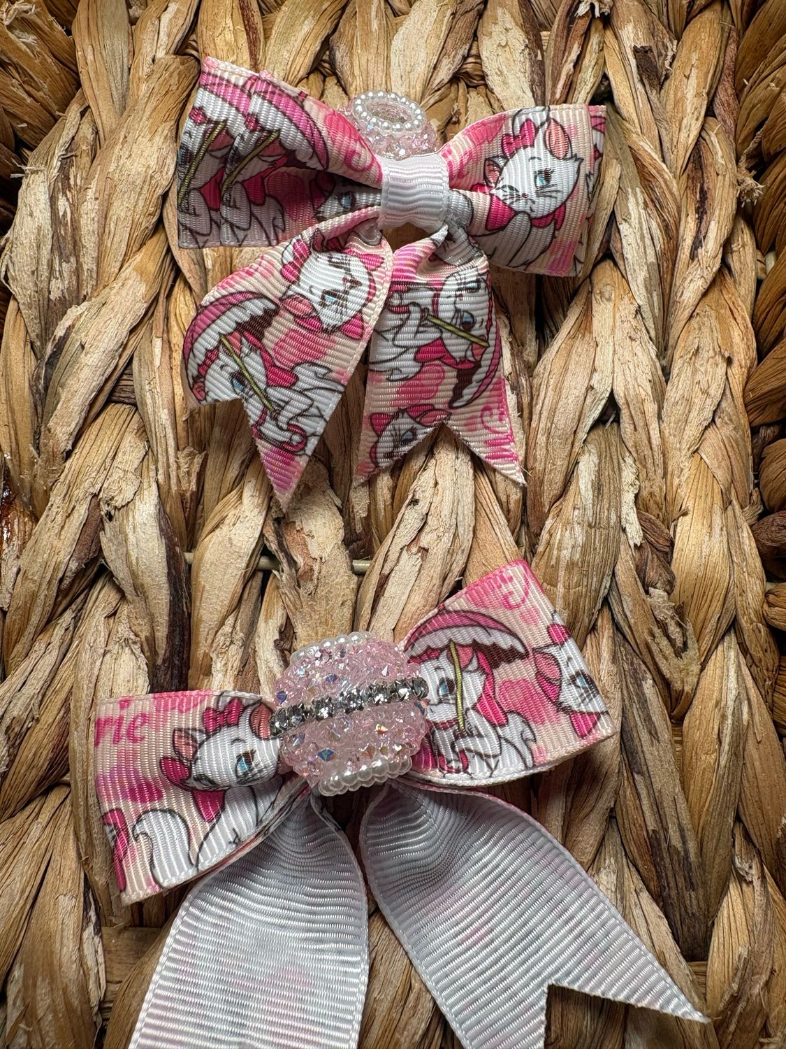 Marie Cat Sugar Bow Bead