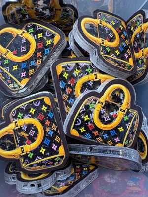Purse Shaker Acrylic Focal
