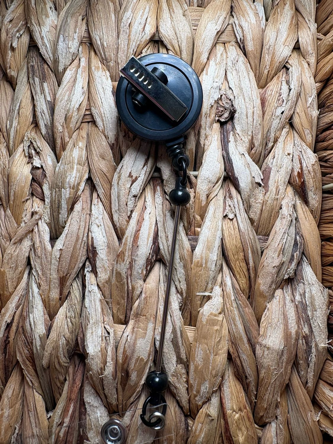 Black Beadable Badge Reel- Claw Clip