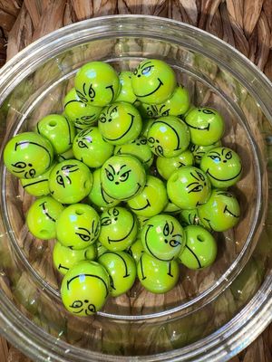 Green Grinch Acrylic Bead Bags-25pc