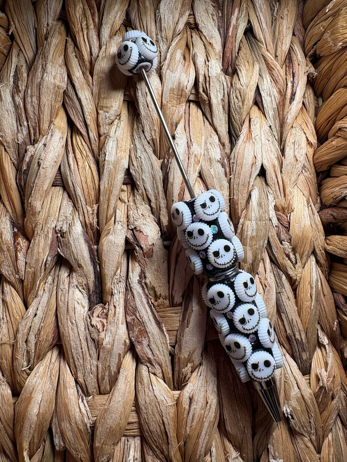 Skeleton Head Clay Pen