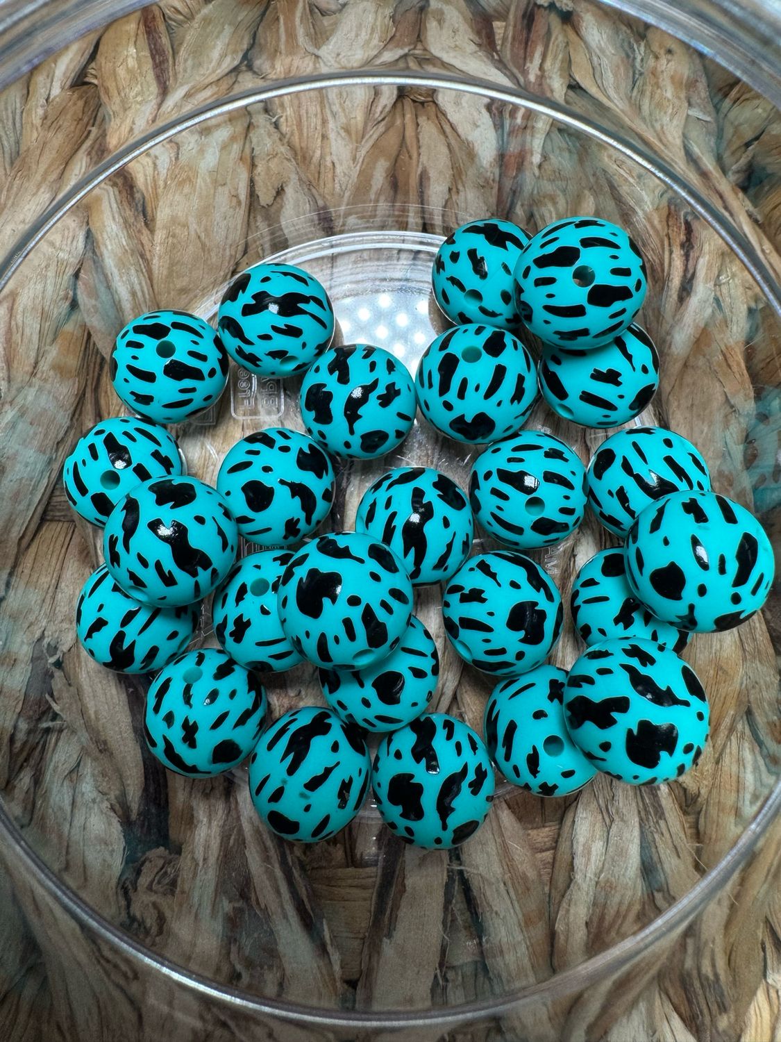 Turquoise Cheetah Print 15mm Silicone-25pc