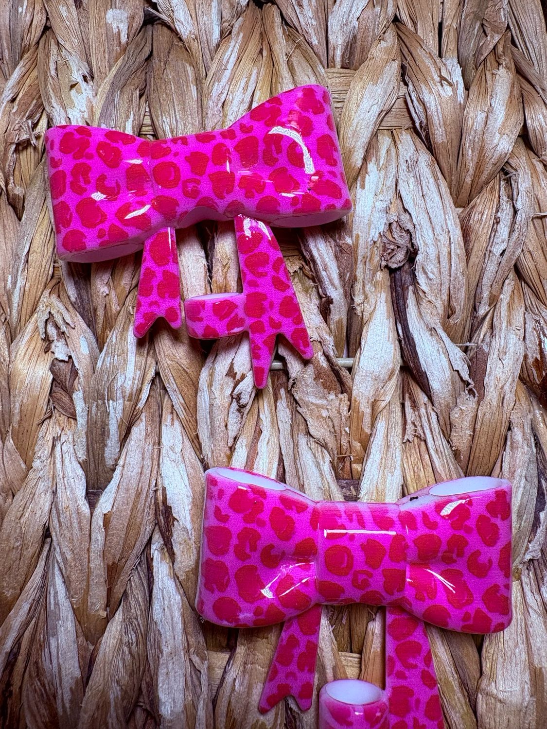 Shiny Dark Pink Leopard Print Bow Straw Topper (TSC Exclusive)