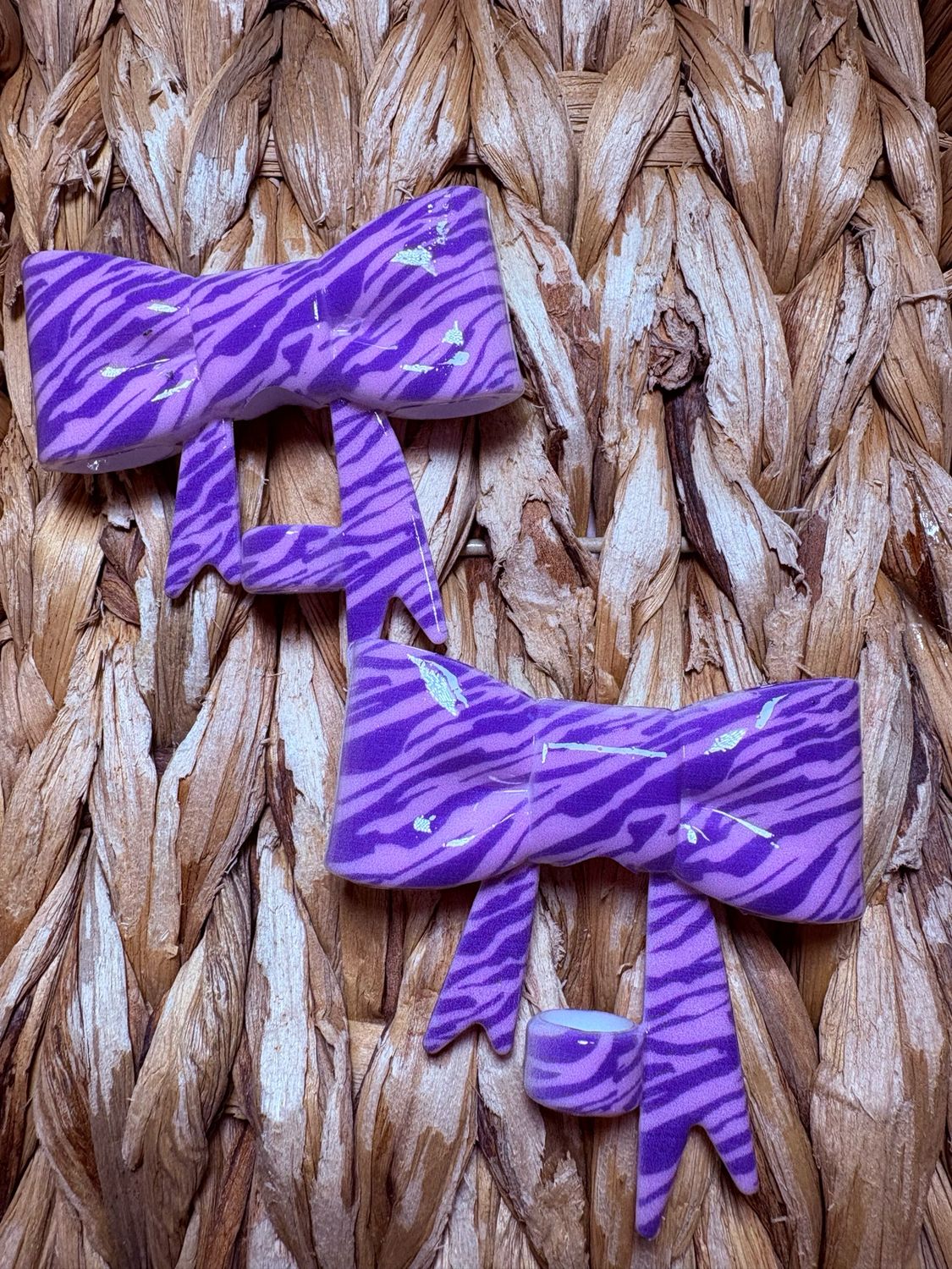Shiny Purple Zebra Print Bow Straw Topper (TSC Exclusive)