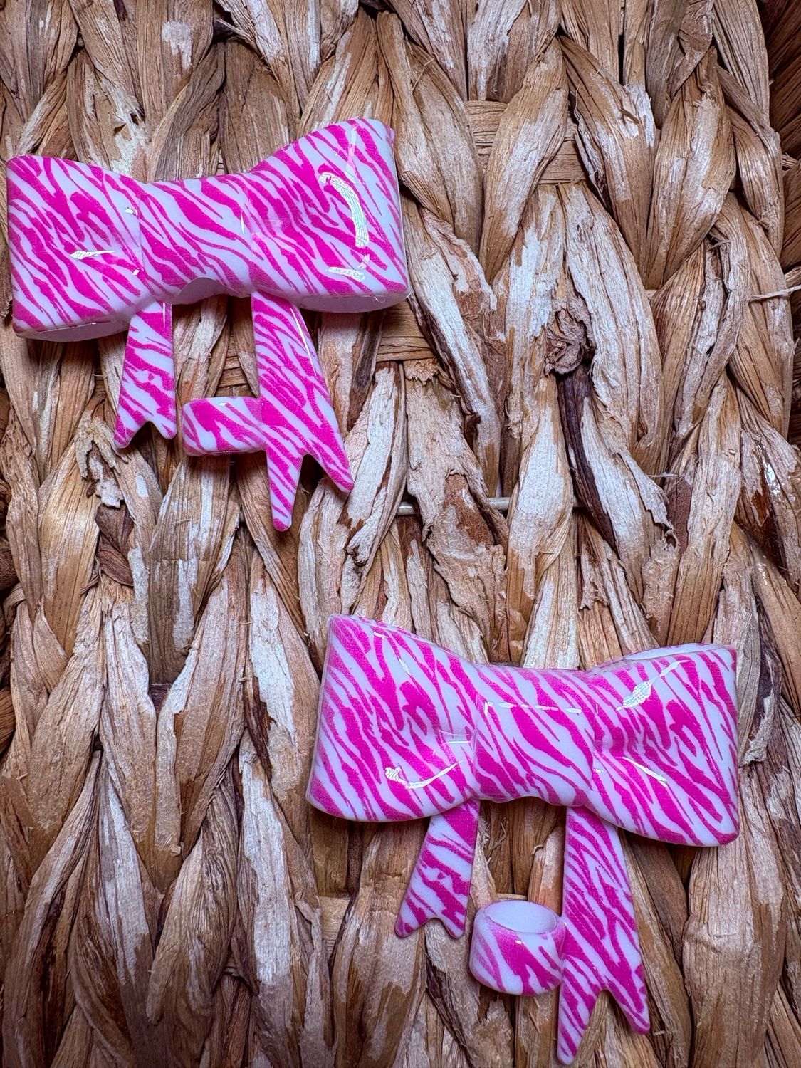 Shiny Pink Zebra Print Bow Straw Topper (TSC Exclusive)
