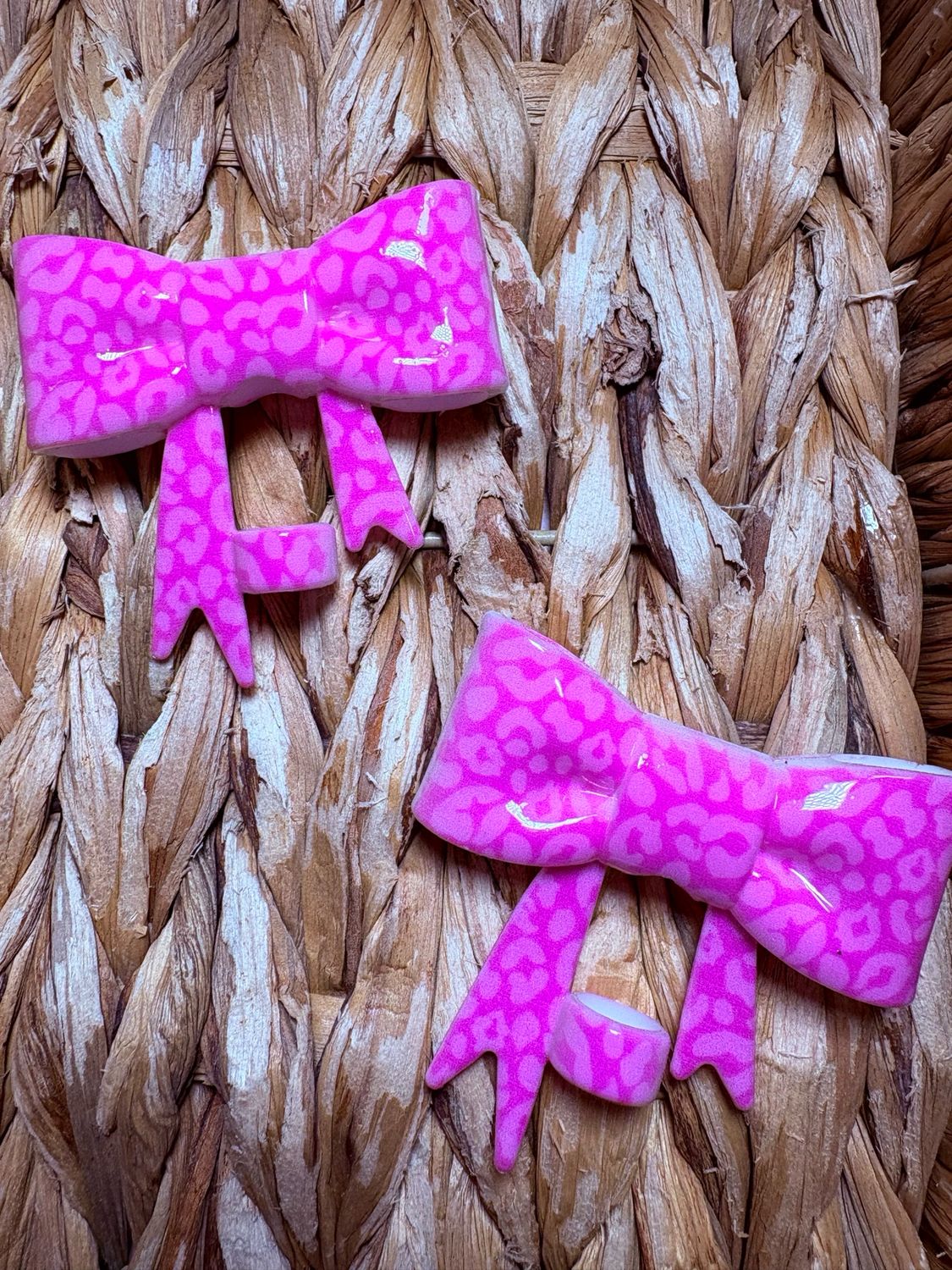 Shiny Light Pink Leopard Print Bow Straw Topper (TSC Exclusive)