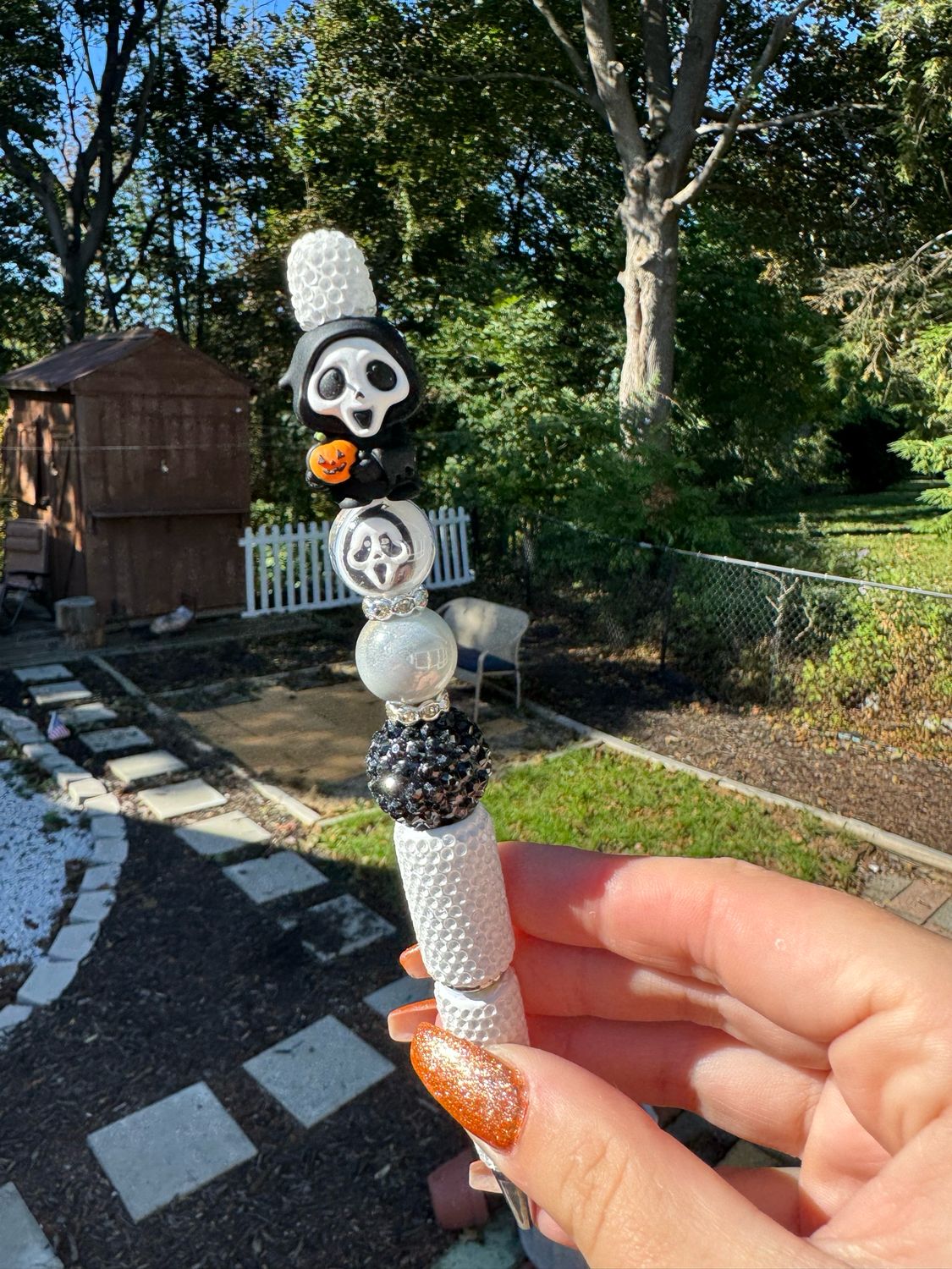 Ghost Face Pumpkin Premade Pen