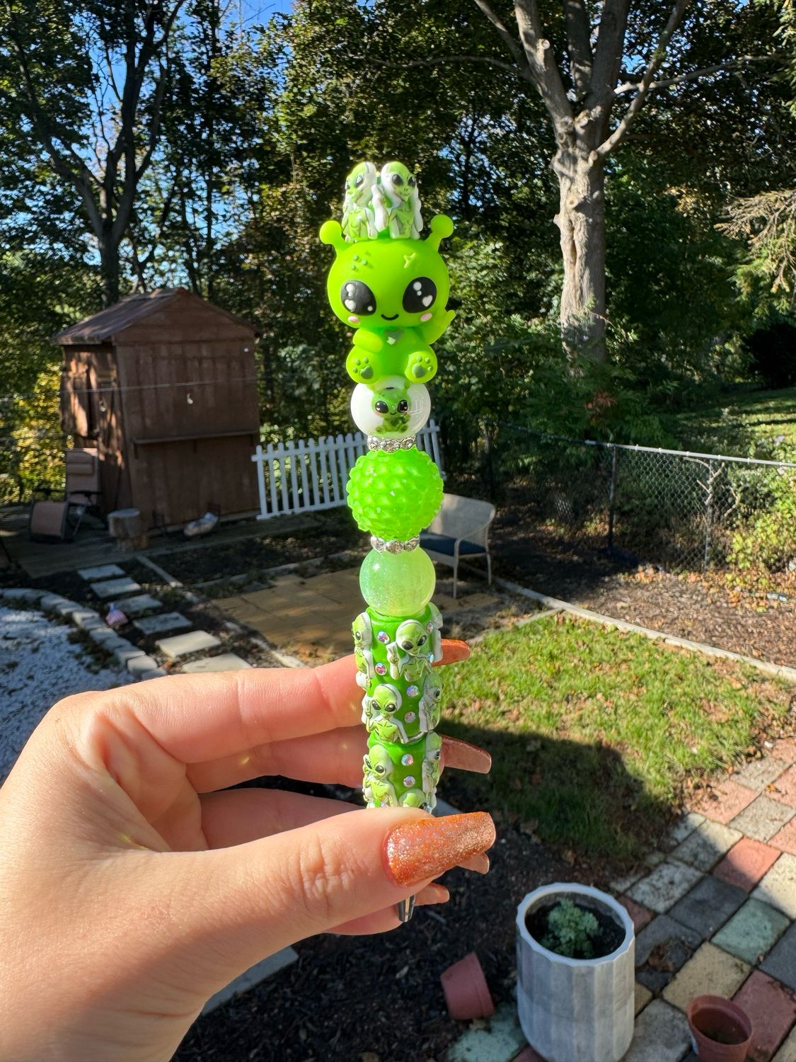 Alien on Alien Pen Premade Pen