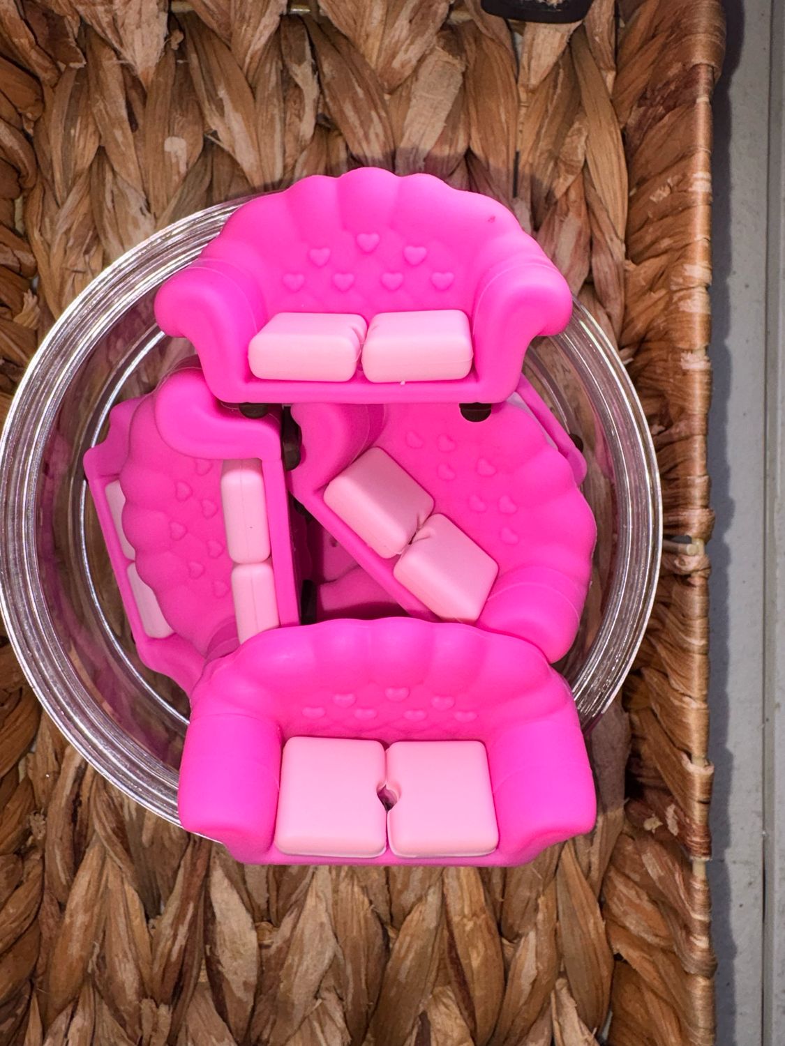 Pink Couch 3d Exclusive Focal (TSC Exclusive)