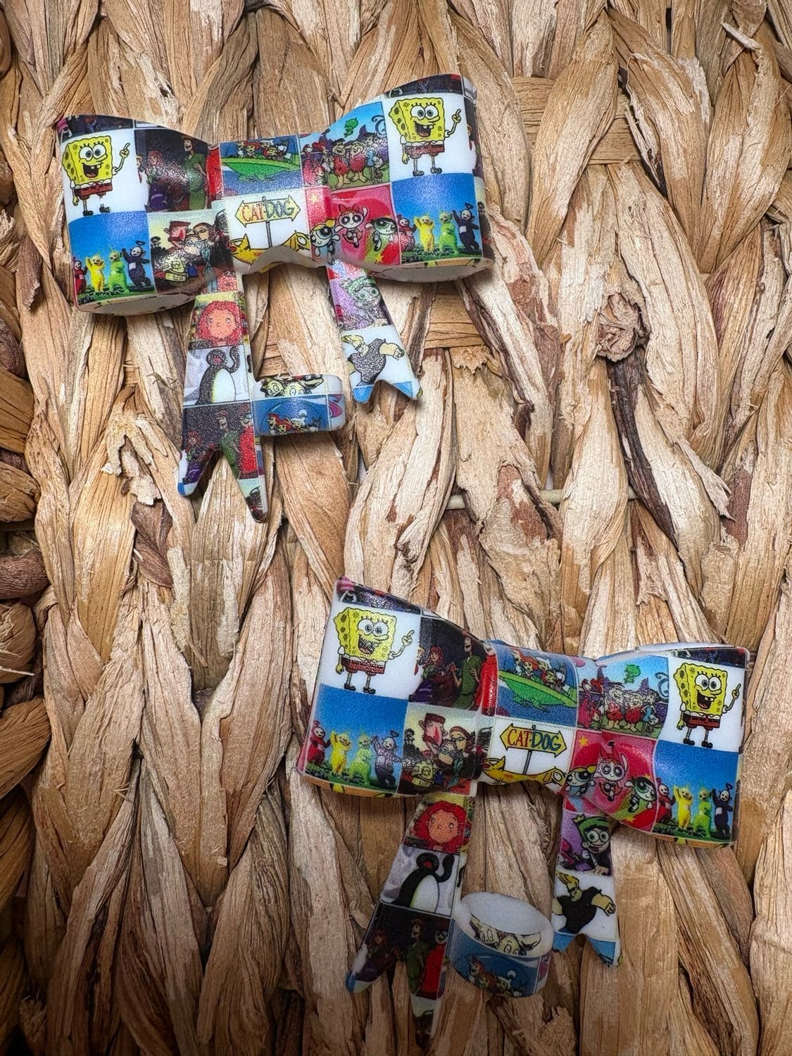 TV Shows Bow Straw Topper (TSC Exclusive)