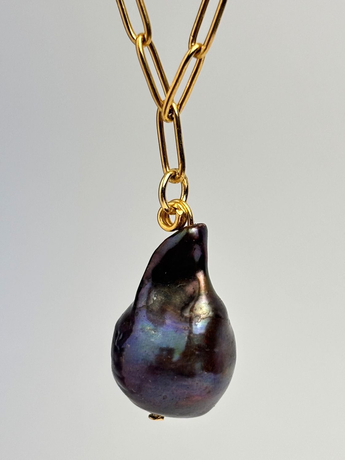 La Perla Negra Necklace