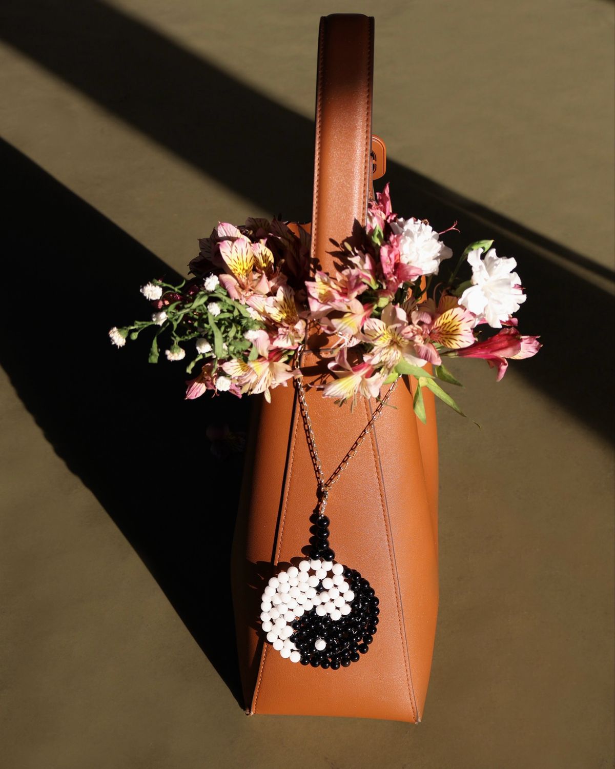 Ying Yang Charm