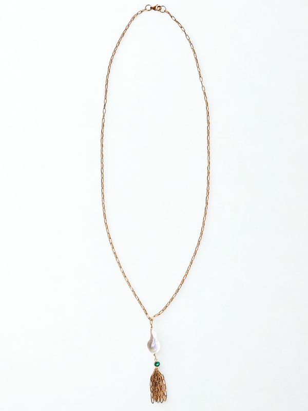 Dahlia Necklace White Pearl