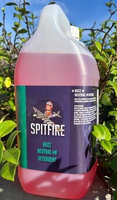 Buzz Neutral pH Detergent 2 x 5L