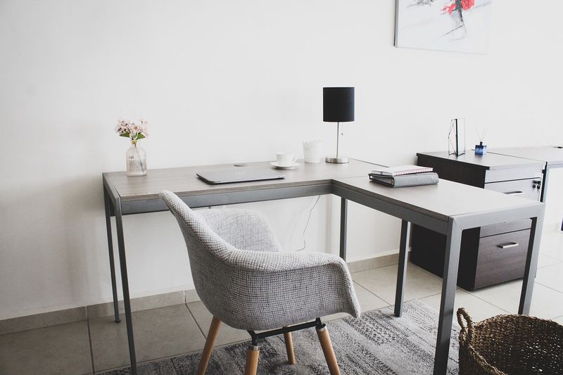 Table &amp; Desks