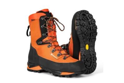 Protective leather boots with saw protection, Technical 24