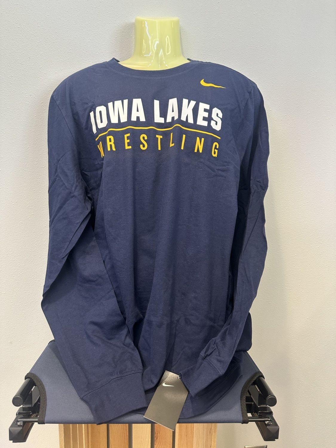 Wrestling Nike Throwback Logo Navy LS Tee X-Large