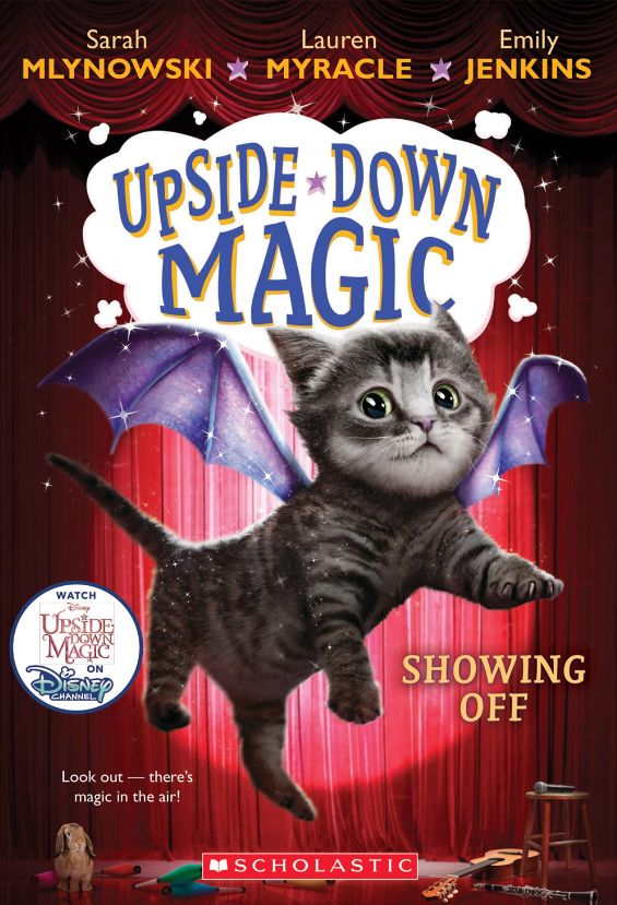 Showing Off (Upside Down Magic #3) Showing Off (Upside Down Magic #3)