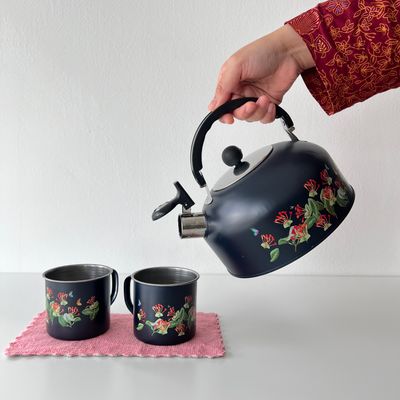 (BUNDLE) SET TEH + 2 CAWAN - HONEYSUCKLE (BIRU GELAP) DENGAN TUALA DAPUR