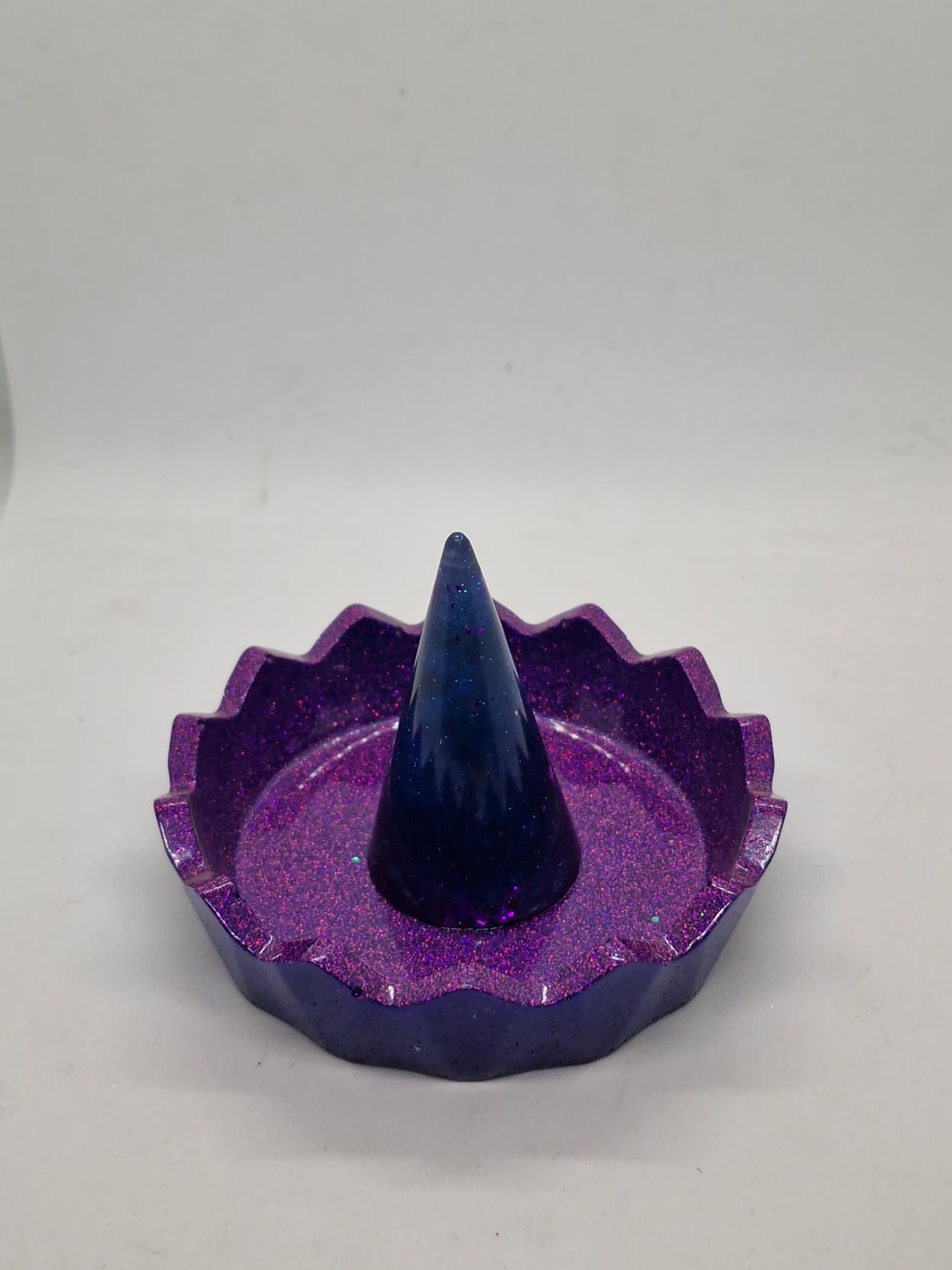 Purple Shine Ring Holder