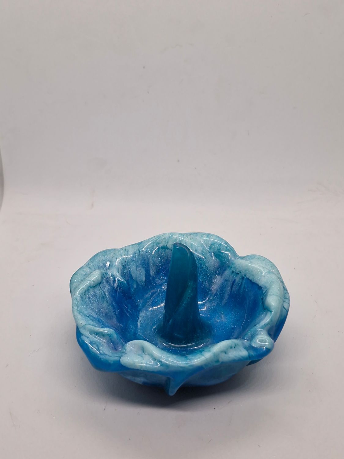 Blue Fountain Ring Holder