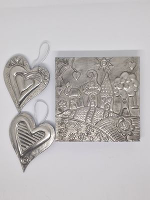 Decorative Wall Hangings