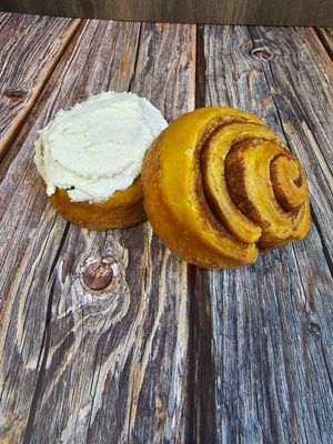 4-pk Pumpkin Cinnamon Rolls