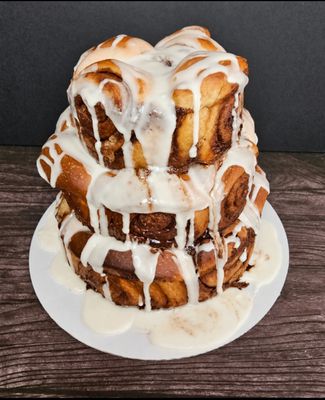 Cinnamon Roll Cake