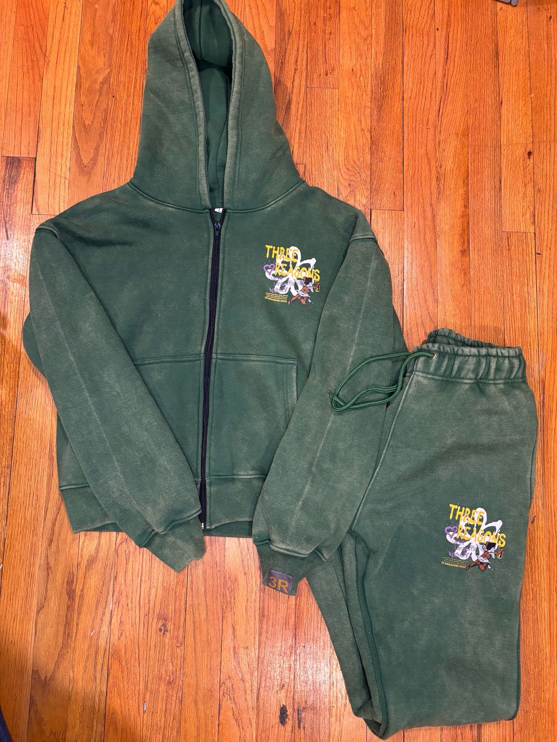 3R Women’s Acid Wash Green Crop Zip Up Set