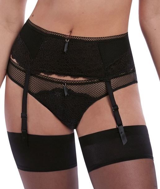 Freya  Expression Suspender
