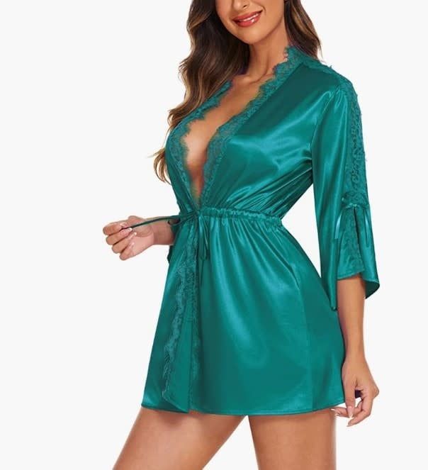 Avid  Robe, Color: Green, Size: Small