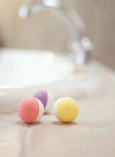 Lemon Lavender Fizzy Bath  Bombs