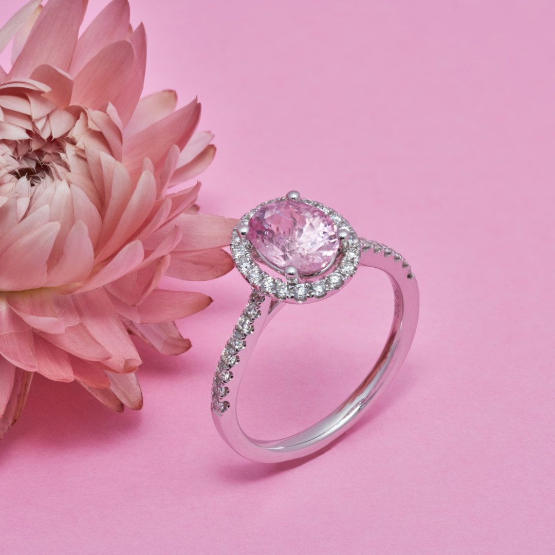Ring mit Pink Safir