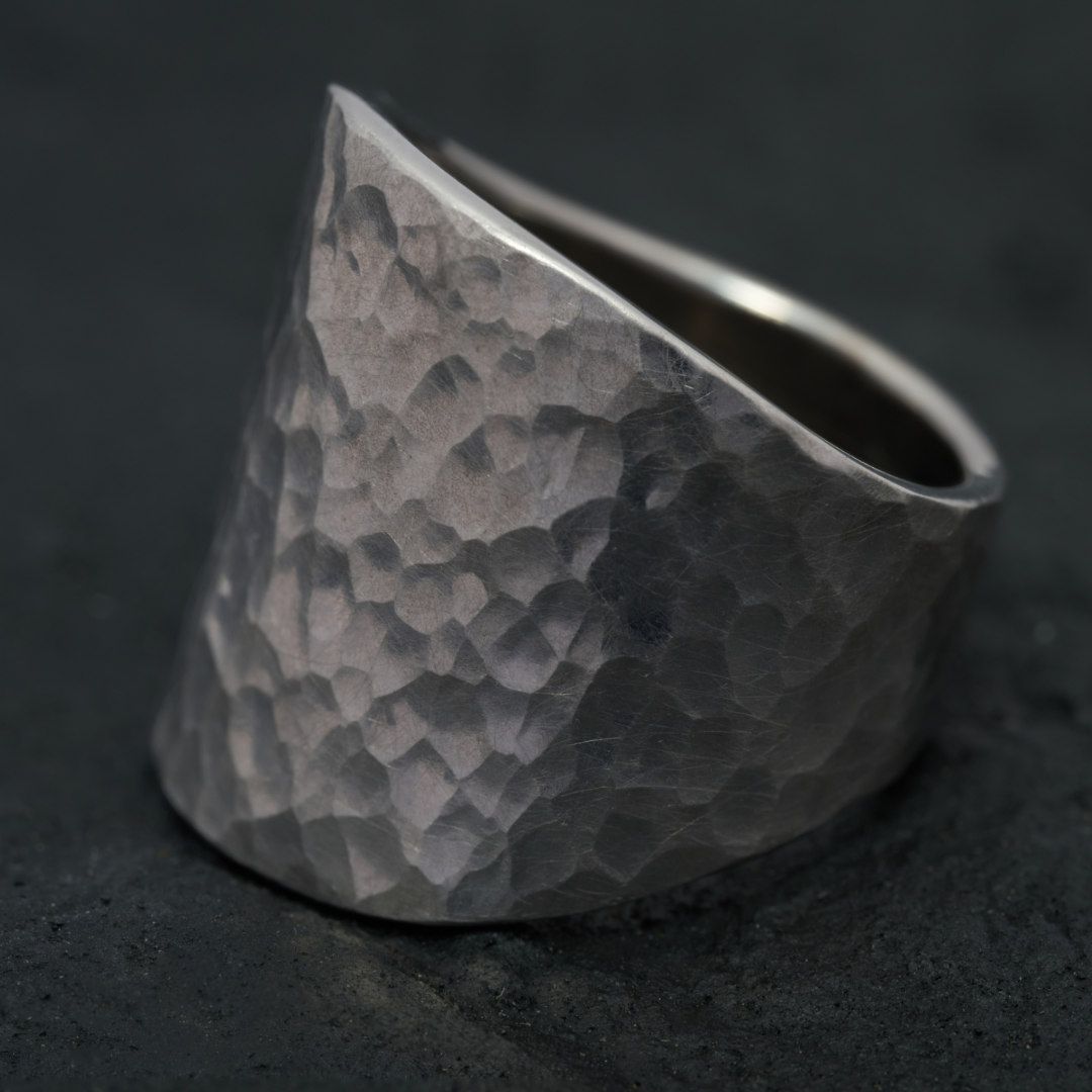 Ring Weissgold gehämmert