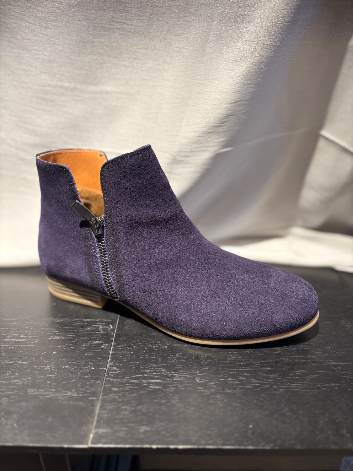 Eric Michael - Isabella