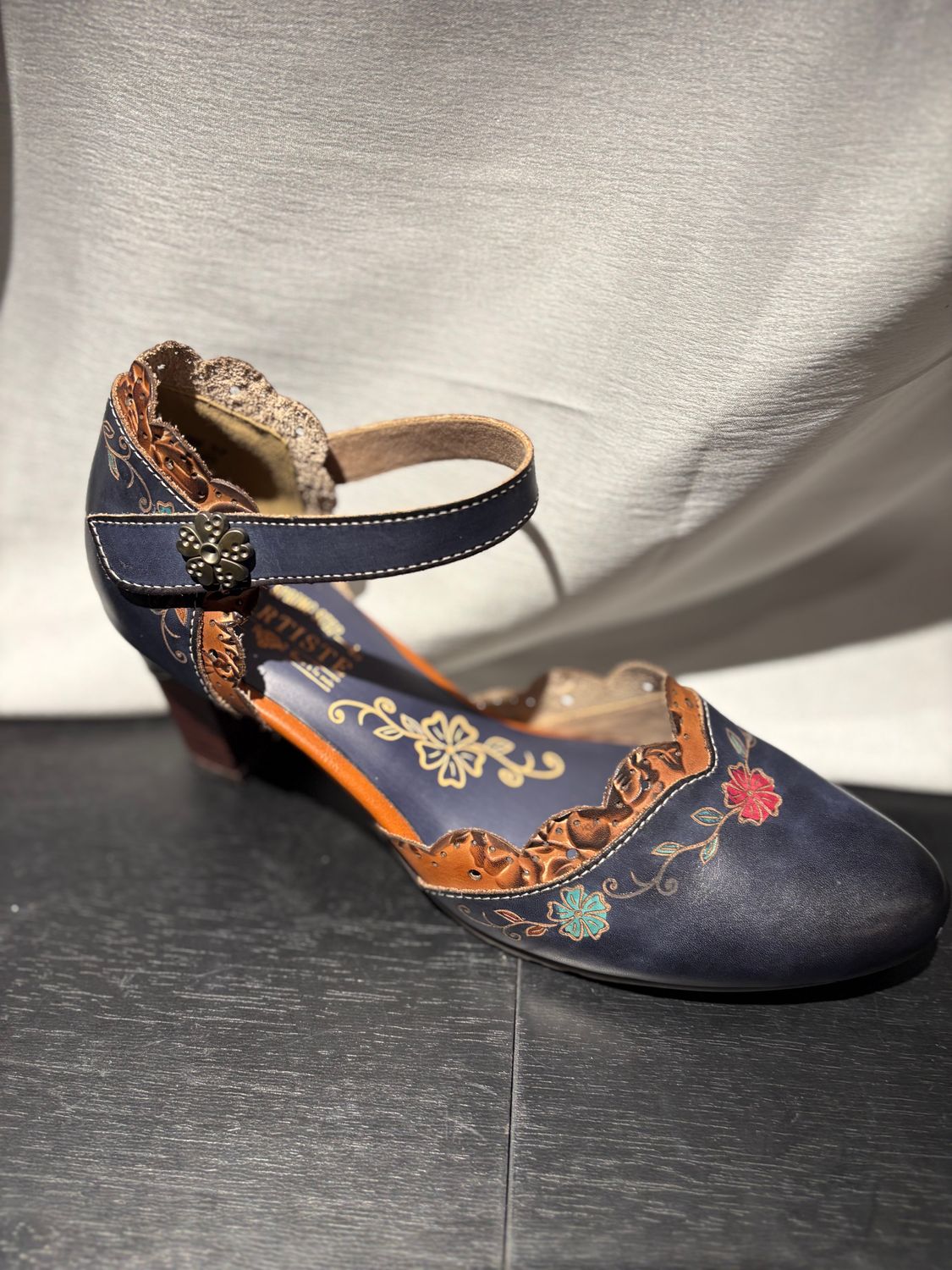 L'Artiste - Sayyes NM