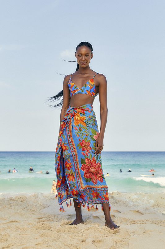 FARM RIO BLUE TROPICAL TAPESTRY SARONG