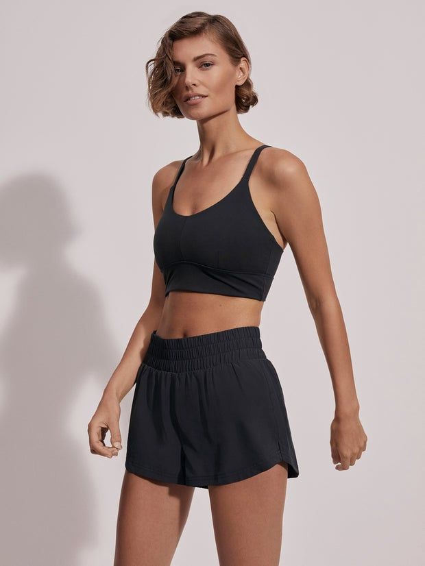 Varley kallin running short 1.5 blck
