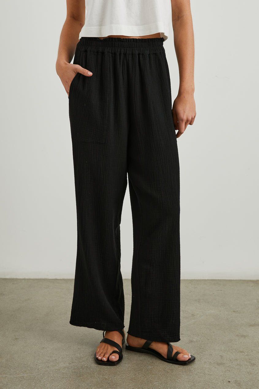 RAILS LEON CROP BLACK GAUZE