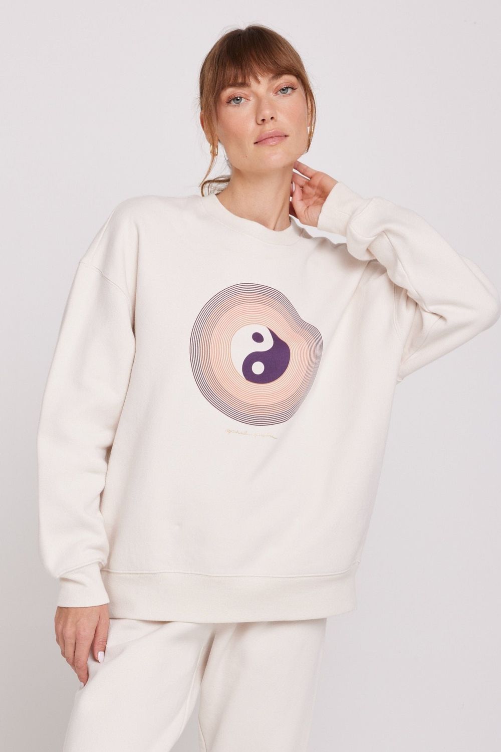 Spiritual Gangster yin yang relaxed crew white sand