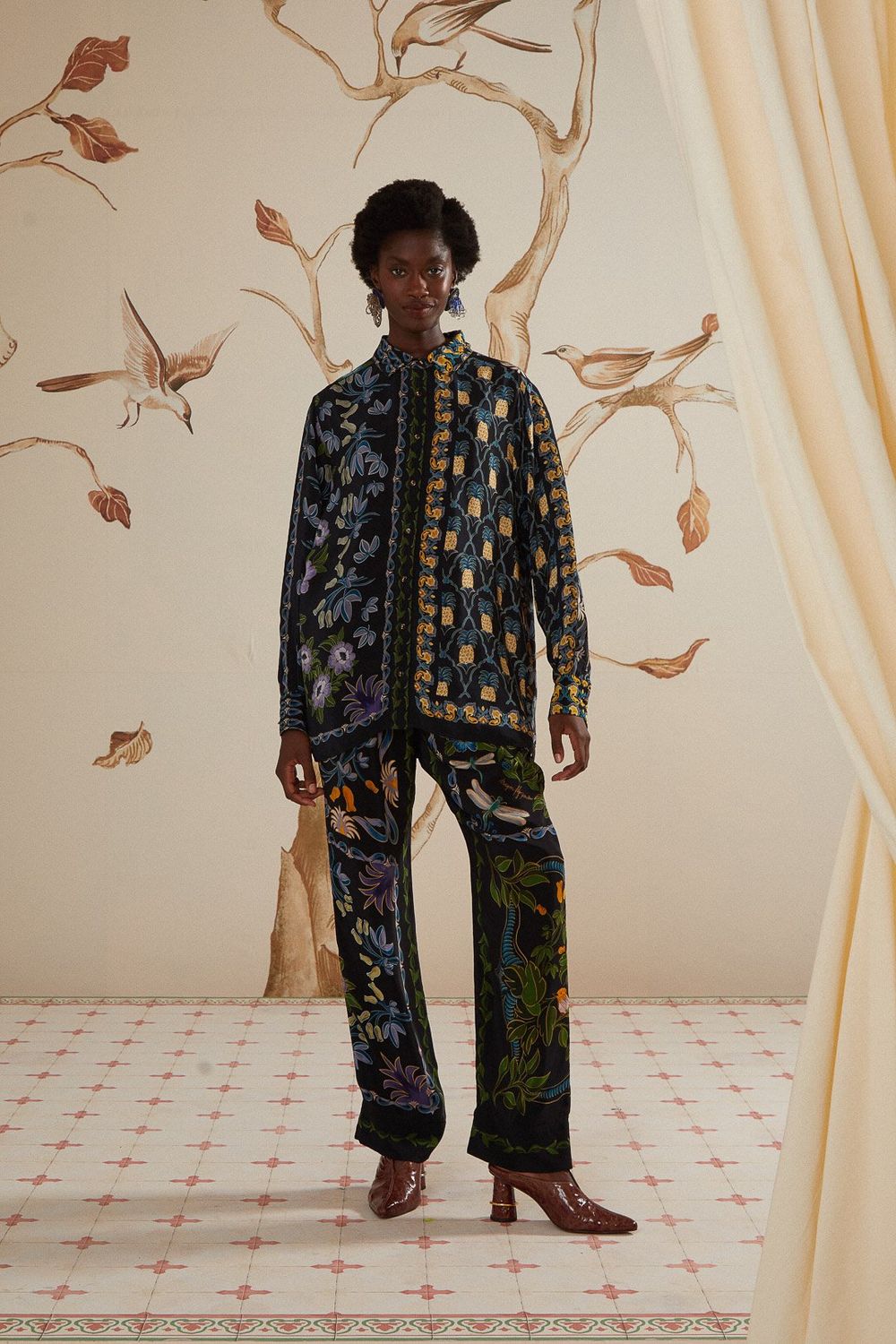 FARM RIO WINTER GARDEN BLACK PAJAMA PANTS