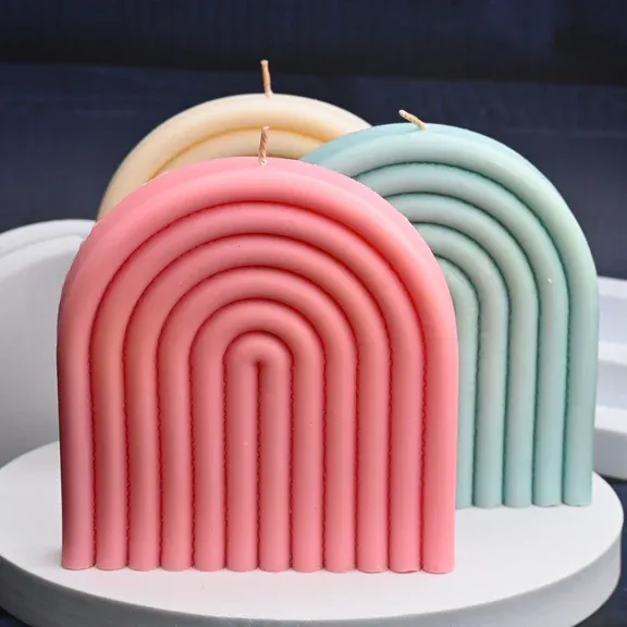 Olive &amp; Loom Rainbow Arch Candle
