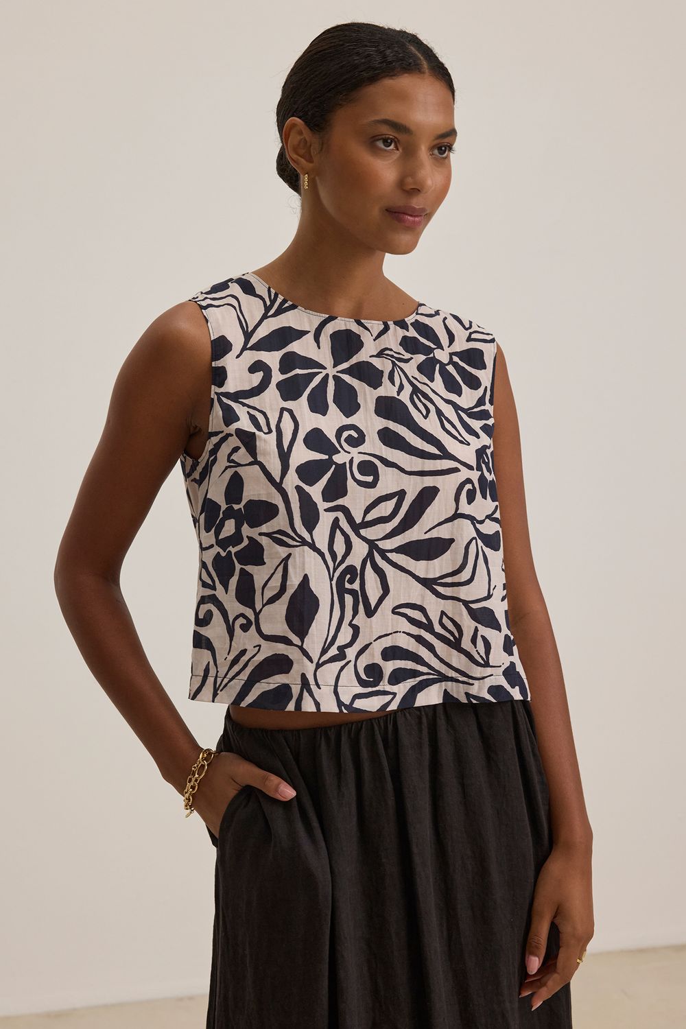 Velvet NAEEM TOP MADRID