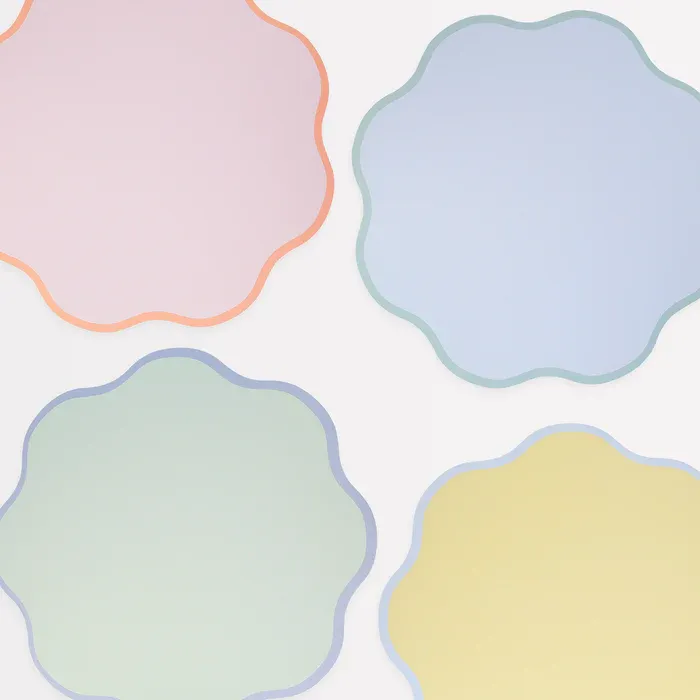 Meri Meri Wavy Round Paper Placemats