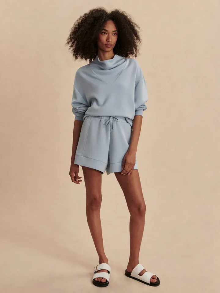 Varley atrium high rise short 4.5 cashmere blue