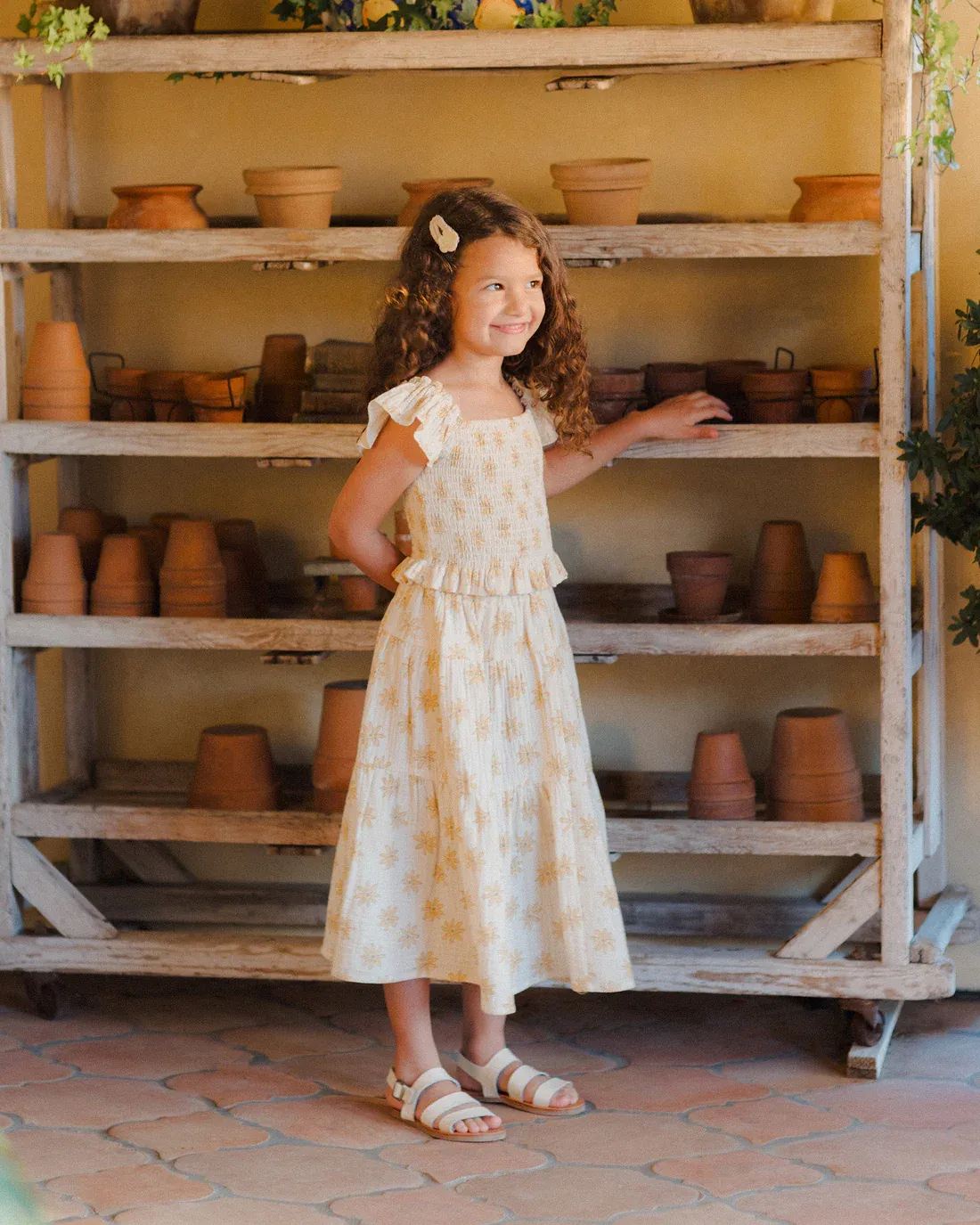 RYLEE &amp; CRU TIERED MIDI SKIRT DAISIES