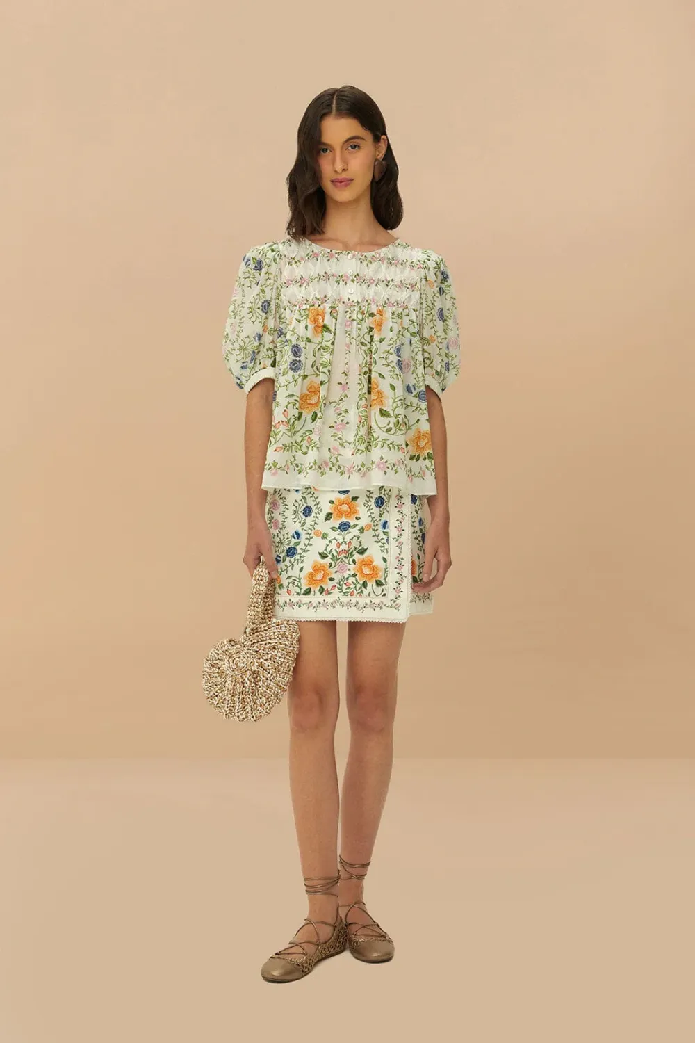 FARM FOLK FLORAL OFF-WHITE SCOOP NECK SHORT SLEEVE BLOU